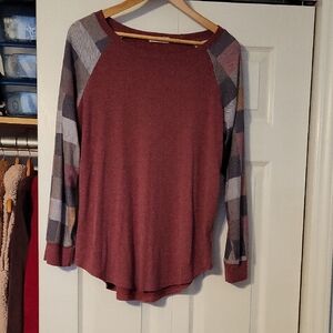Elegant Maroon Plaid Sleeve Women's Top